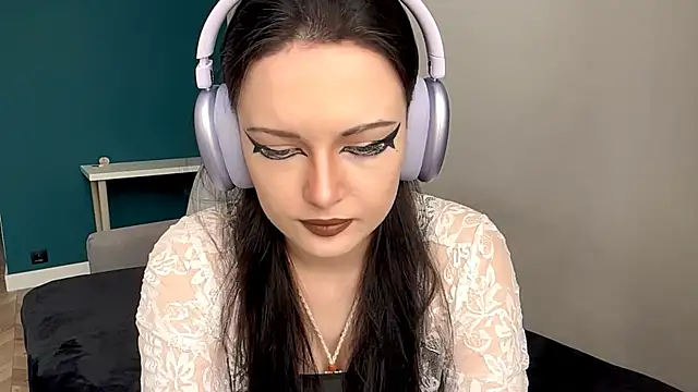 Snapshot of AmbientInvalid chatting on 05.14.26 AmbientInvalid online show from 05.14.26