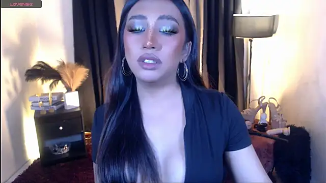 Snapshot of LoveMarie69xoxo chatting on 05.31.26 LoveMarie69xoxo online show from 05.31.26