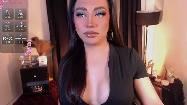 Snapshot of LoveMarie69xoxo chatting on 06.13.26 LoveMarie69xoxo online show from 06.13.26