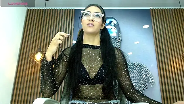 Snapshot of RoxxySweet01 chatting on 05.04.26 RoxxySweet01 online show from 05.04.26