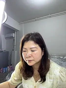 Snapshot of linda51863 chatting on 06.03.26 linda51863 online show from 06.03.26