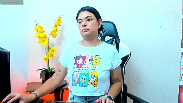 ChloeSmith9 online show from 07.10.26