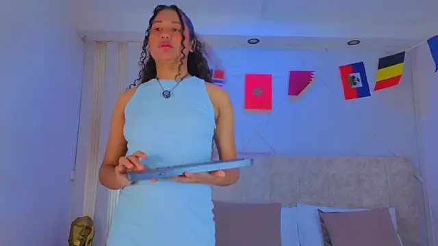 secretestrella online show from 06.26.26