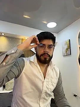 Snapshot of DomBoy_ chatting on 05.12.26 DomBoy online show from 05.12.26