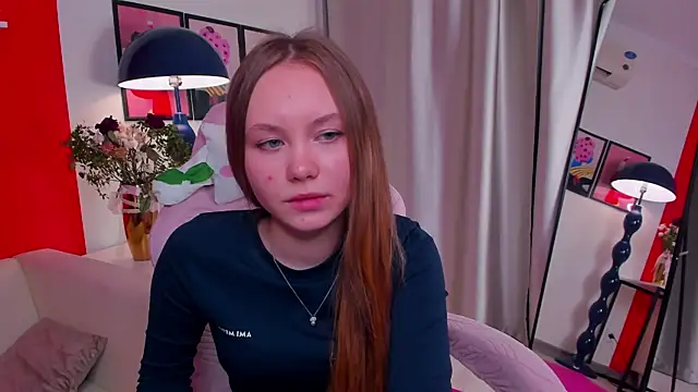 FloraLarsson online show from 05.05.26