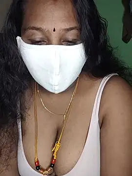 Snapshot of tamil_butterfly chatting on 05.31.26 tamil butterfly online show from 05.31.26