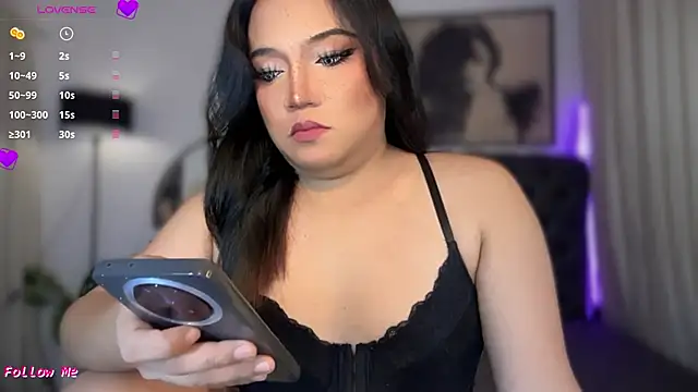 Snapshot of Sensual_Ekang chatting on 06.17.26 Sensual Ekang online show from 06.17.26