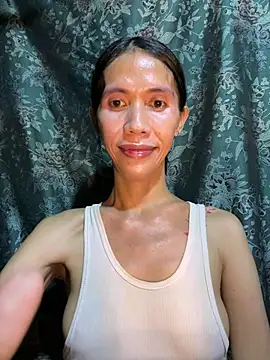 lovelyRAIN143 online show from 04.29.26