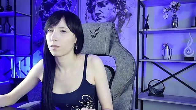 Snapshot of SeraphineSparda chatting on 07.28.26 SeraphineSparda online show from 07.28.26