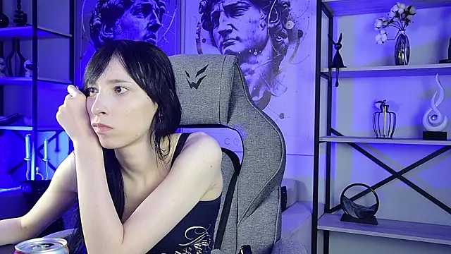 Snapshot of SeraphineSparda chatting on 07.28.26 SeraphineSparda online show from 07.28.26