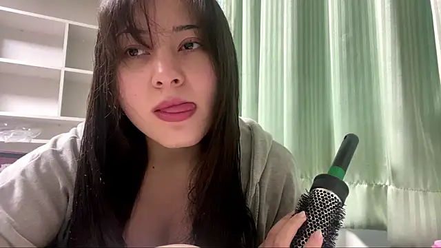 Snapshot of Sonata_Asky chatting on 06.04.26 Sonata Asky online show from 06.04.26