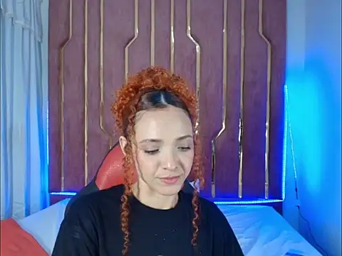 Kiaralovee26 online show from 05.15.26
