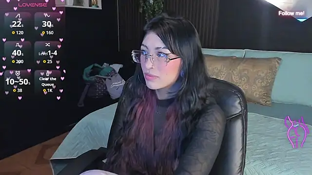 Snapshot of mia_smoke_ chatting on 05.31.26 mia smoke online show from 05.31.26