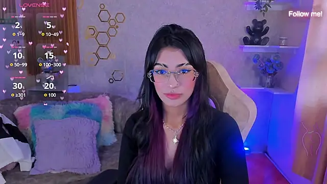 Snapshot of mia_smoke_ chatting on 06.10.26 mia smoke online show from 06.10.26