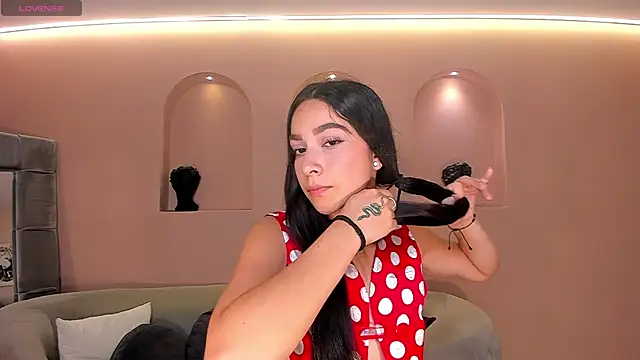 SophieKiss1 online show from 05.25.26