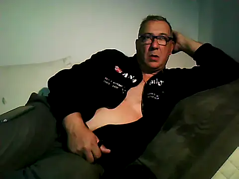 Soloyan online show from 11.12.25