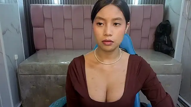 Snapshot of Eimy18_b chatting on 07.26.26 Eimy18 b online show from 07.26.26