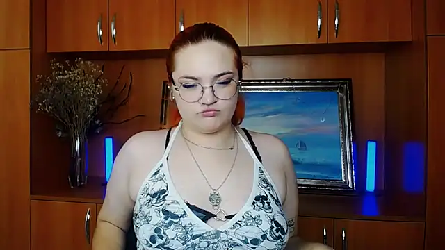 Snapshot of RinaRiii chatting on 07.17.26 RinaRiii online show from 07.17.26