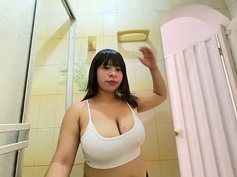 luna silk  online show from 06.18.26