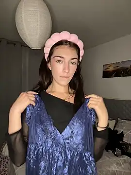 AdrianaSolerr online show from 05.02.26