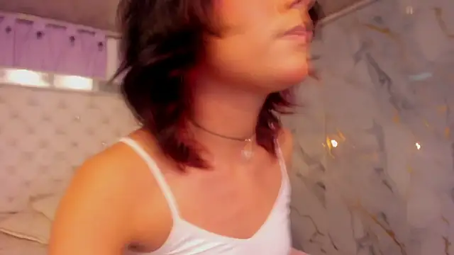 Snapshot of Skyler-rouse chatting on 06.25.26 Skyler-rouse online show from 06.25.26