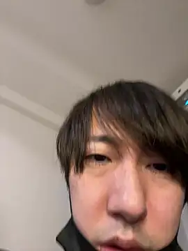 Snapshot of risacha chatting on 05.17.26 risacha online show from 05.17.26