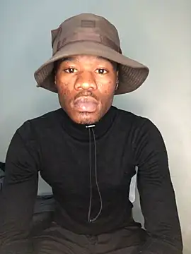 Snapshot of thandolezwe1 chatting on 05.05.26 thandolezwe1 online show from 05.05.26