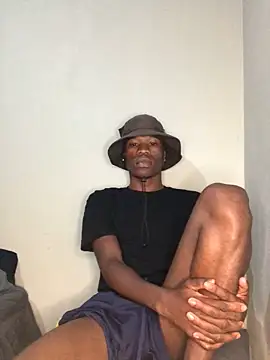 Snapshot of thandolezwe1 chatting on 05.14.26 thandolezwe1 online show from 05.14.26