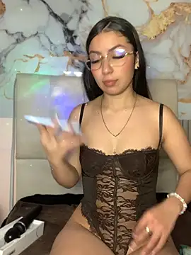 Julieth ec online show from 06.12.26