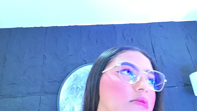 JessiBannkss online show from 05.17.26