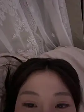 liuliu-x online show from 05.06.26