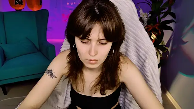 Snapshot of LolaDominara chatting on 06.10.26 LolaDominara online show from 06.10.26
