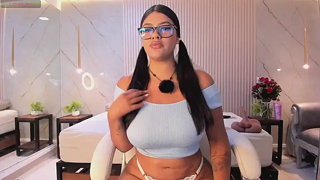 luna taylorss online show from 05.28.26