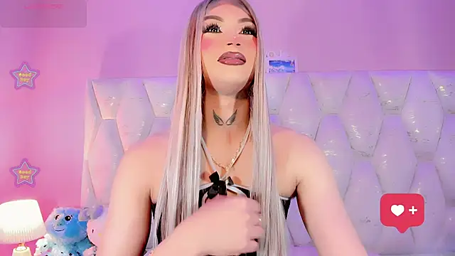 Snapshot of Lexxy_Mattell chatting on 06.08.26 Lexxy Mattell online show from 06.08.26
