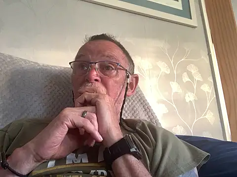 Snapshot of Moonraker64 chatting on 05.29.26 Moonraker64 online show from 05.29.26