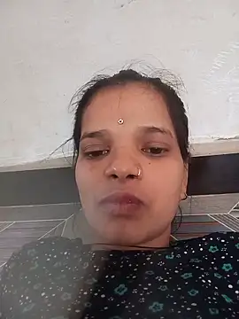 Snapshot of Student_garl_1 chatting on 05.30.26 Student garl 1 online show from 05.30.26