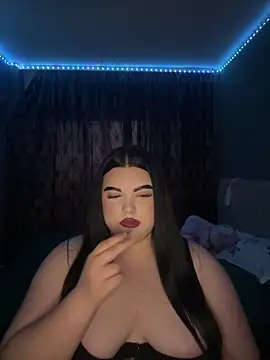 Snapshot of ElyBabyX chatting on 06.16.26 ElyBabyX online show from 06.16.26