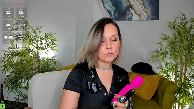 Nikki Mi1k online show from 05.12.26