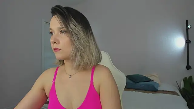 Nikki Mi1k online show from 06.13.26