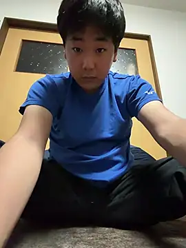YuuYuu 010 online show from 05.05.26