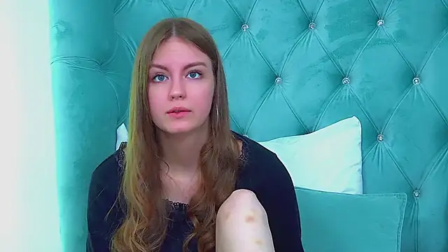 Snapshot of SofiaSarvains chatting on 05.16.26 SofiaSarvains online show from 05.16.26