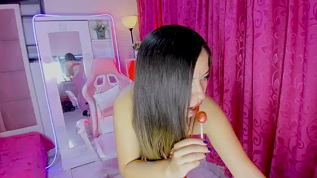 Shantal Sweet  online show from 07.04.26
