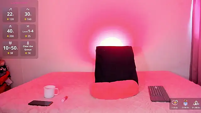 Snapshot of Sophiie_dreams chatting on 06.29.26 Sophiie dreams online show from 06.29.26