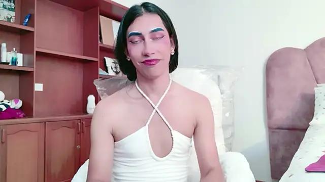 Alexadomina22 online show from 05.17.26