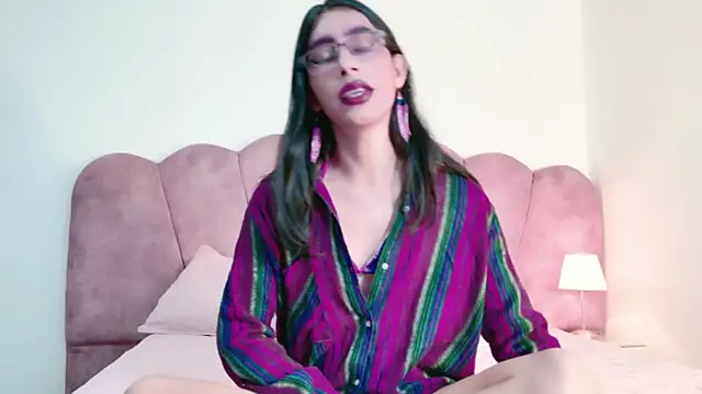 Alexadomina22 online show from 05.21.26
