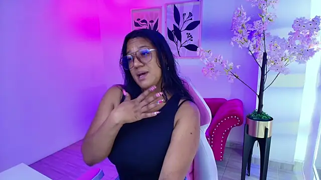 Snapshot of Isabella_rows chatting on 07.18.26 Isabella rows online show from 07.18.26