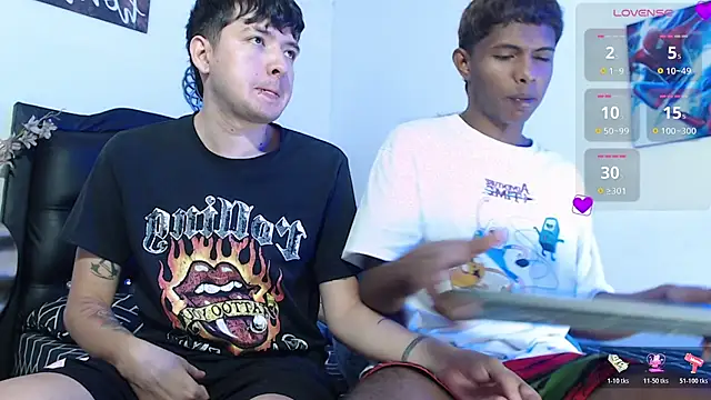 Santiago And Mick online show from 07.24.26