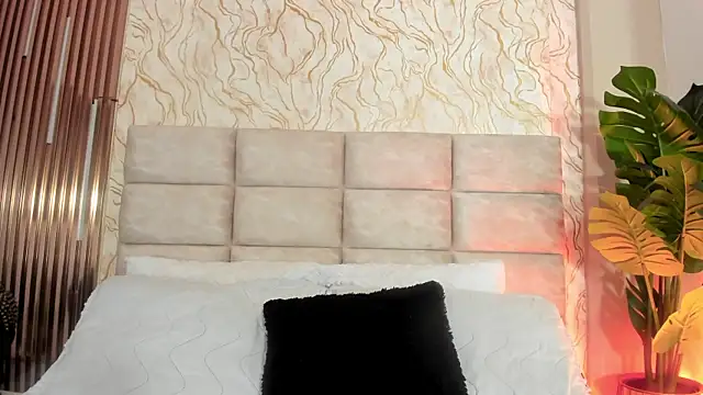 GinaSalanne online show from 07.27.26