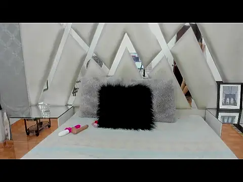 SweetVenuus online show from 05.09.26