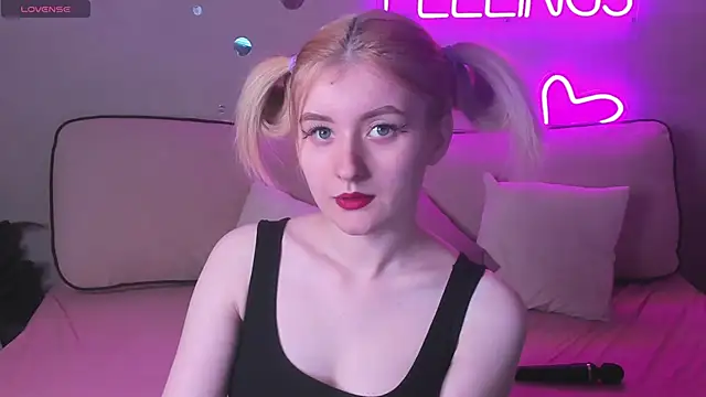Snapshot of Diiana_Daviis chatting on 05.24.26 Diiana Daviis online show from 05.24.26
